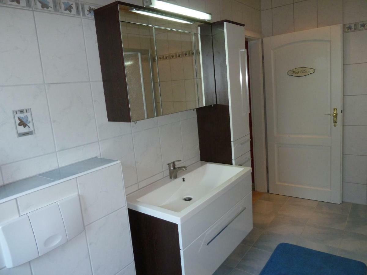 Romantisches Ferienhaus Boddenblick Mit Sauna Pruchten Dış mekan fotoğraf